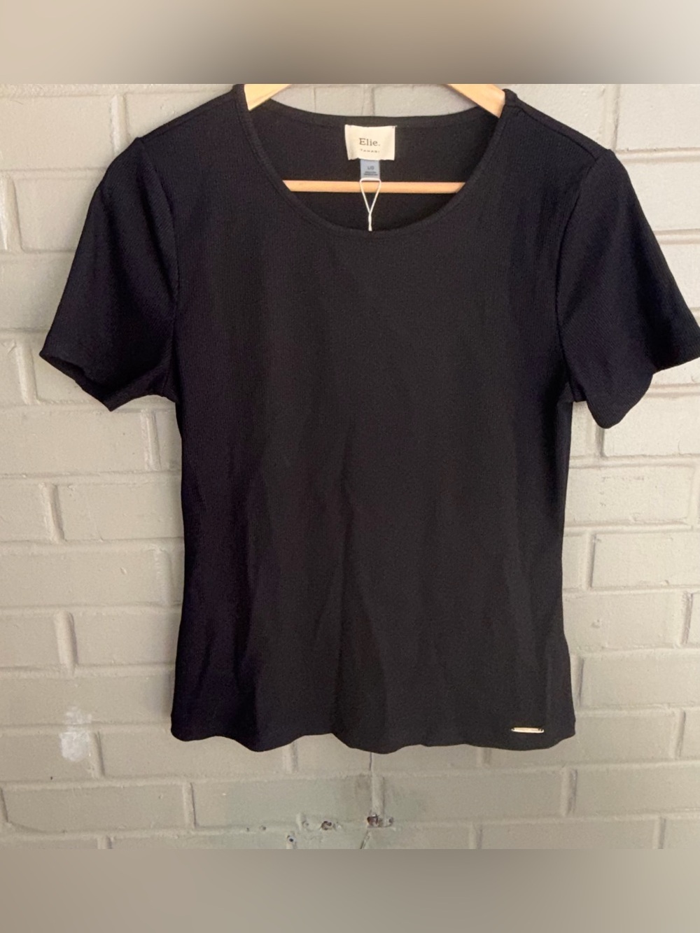 Elie Tahari Classic Black Short Sleeve Tee size S